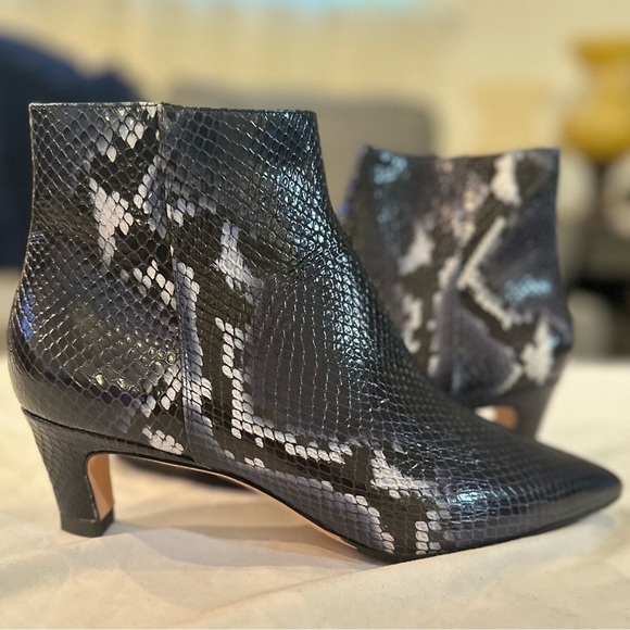 Black Suede Studio Karlie Blk & White & Blue Snakeskin Ankle Bootie Sz 7.5 Women - Picture 1 of 10
